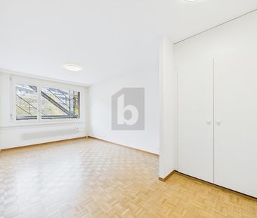 LUMINEUX AVEC BALCON ET PROCHE DE O.I - Foto 2