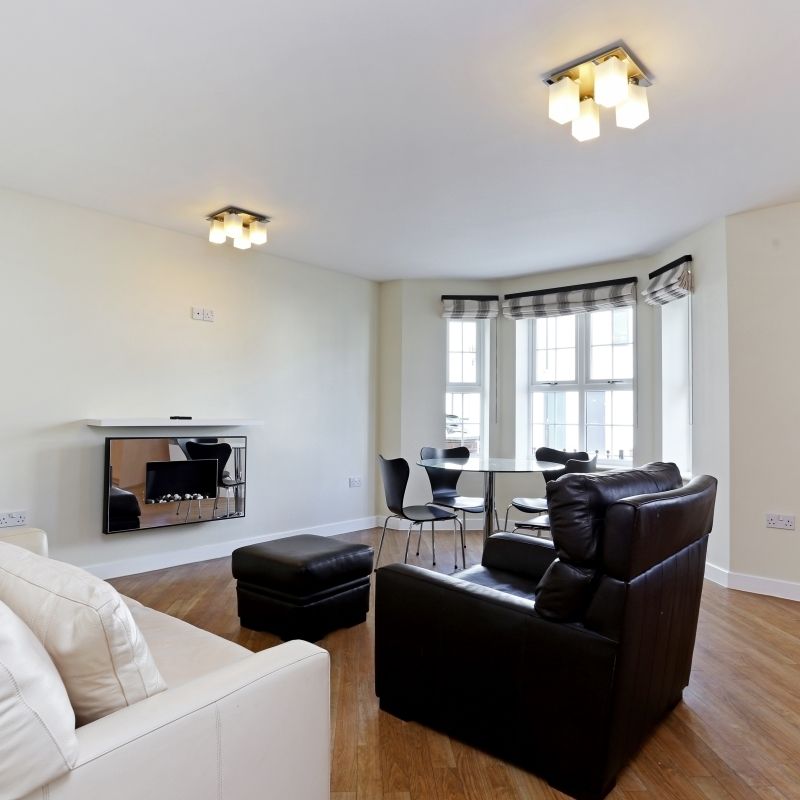 2 bedroom apartment to rent - Photo 1