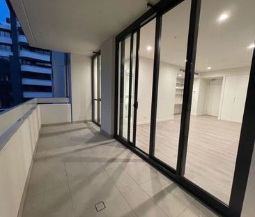 Immaculate executive apartment | Designer finishes in superb lifest... - Photo 4