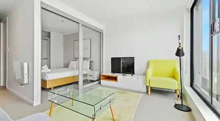 Fully furnished Apartment in a Prime City Location - Photo 2