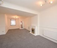 2 bed House - Mid Terrace for Rent - Photo 5