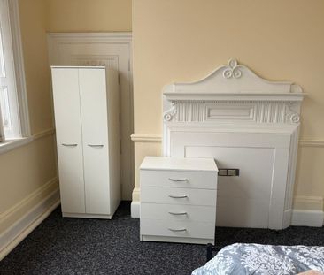 Room in a Shared House, Albert Road, B6 - Photo 2