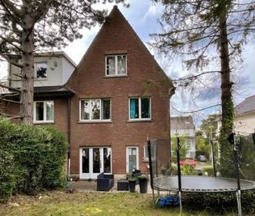 Woning te huur in Sint-Pieters-Woluwe voor € 2.600 met 5 slaapkamers - Photo 4