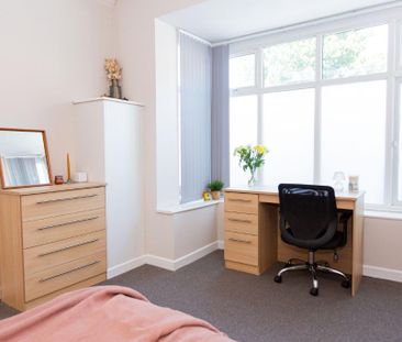 3 bedroom flat to rent - Photo 5