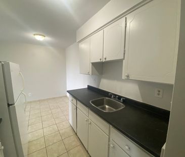 One Bedroom Apartment - Photo 5