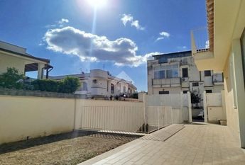 Porzione di bifamiliare in affitto