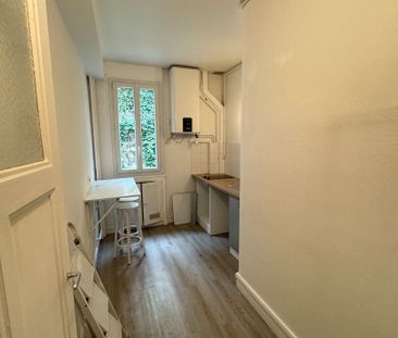 Appartement Paris 1 pièce(s) 24.54 m2 - Photo 2