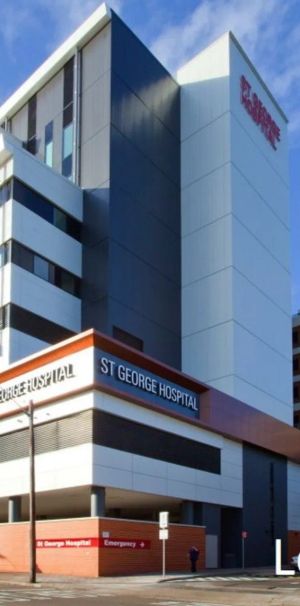 Conveniently Located Two Bedroom - Photo 1