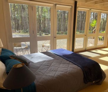 A Spacious, Light-Filled Sanctuary on 5 Acres of Bushland - Photo 2