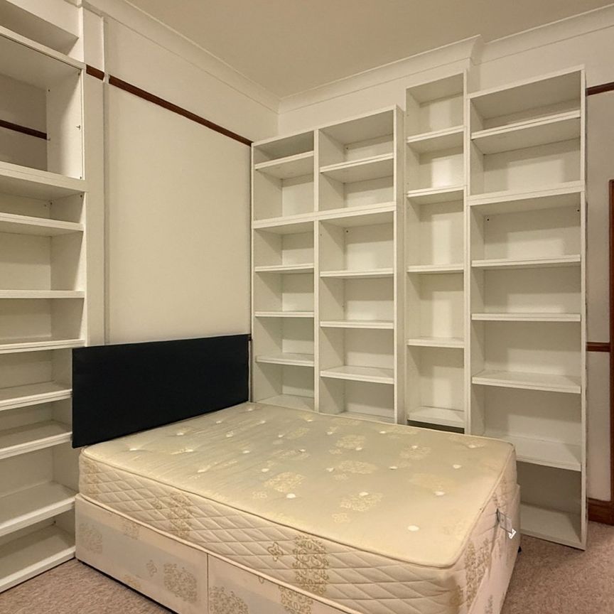 Studio Flat, Collingham Road, SW5 - Photo 1