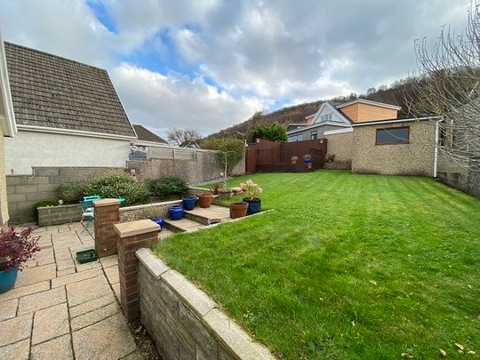 Graig Y Coed, Penclawdd, Swansea, SA4 - Photo 1