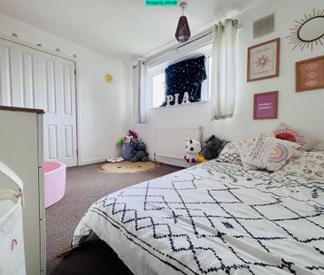 3 bedroom end of terrace house to rent - Photo 1