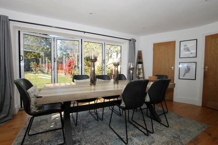 3 bedroom semi-detached house to rent - Photo 4