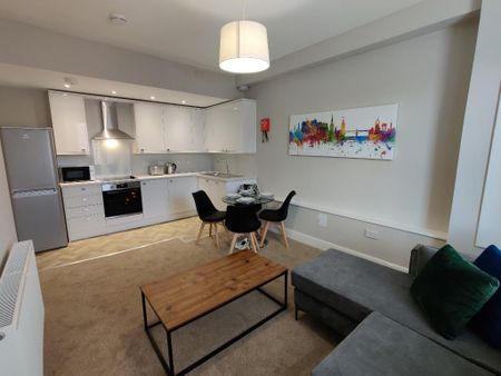 3 bedroom flat to rent - Photo 2