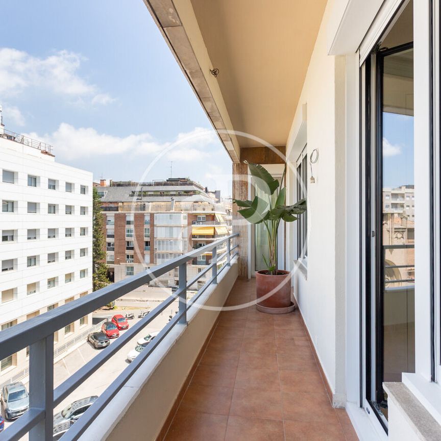 Apartment for rent on Ronda General Mitre - Photo 1
