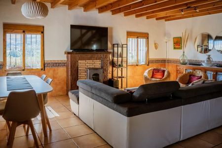 3 room luxury Farmhouse for rent in Salobreña, Andalusia - Photo 2