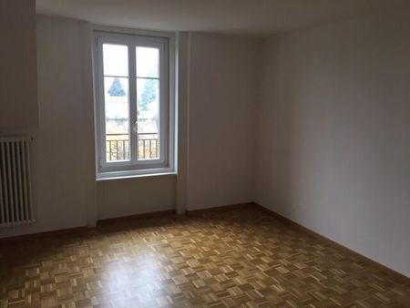 APARTMENT WITH BALCONY CLOSE TO ALL AMENITIES - Foto 5