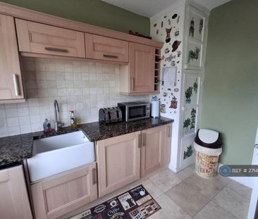 2 bedroom maisonette to rent - Photo 6