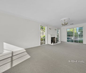 6 Tintern Rise, Glen Waverley - Photo 3