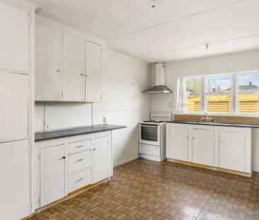 4-Bedroom Home with Spacious Section - Photo 1