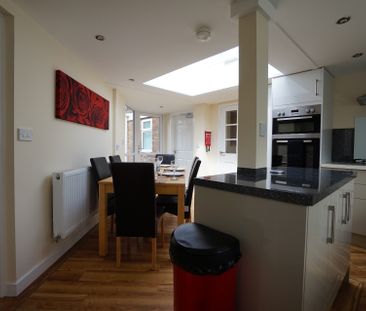 Roe Lane Room 2 - Photo 6