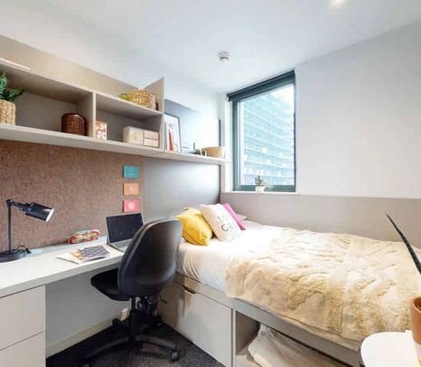 Silver Studio - Photo 1