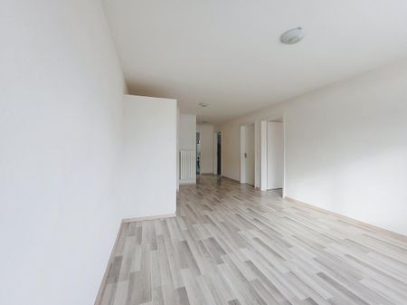 Sion, appartement de 3.5 pièces moderne de 80 m2 avec balcon au sud et place de parc - Photo 5