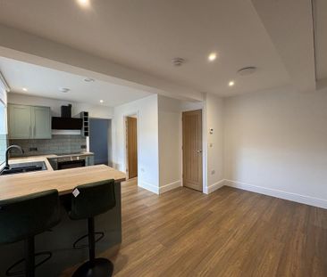 2 bedroom terraced house to rent - Photo 6