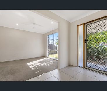 3 Eugenia Close, Kenmore, Qld 4069 - Photo 4