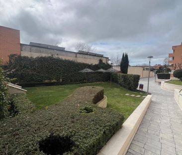 Piso de alquiler en Nuevo Mundo , 14, Sector B - Photo 2