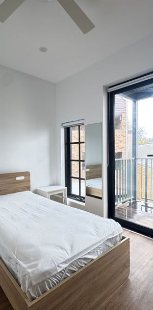 Renovated Furnished Studio - Photo 1