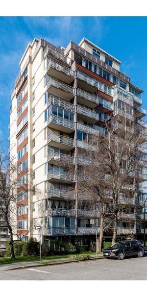 The Martinique - Photo 1