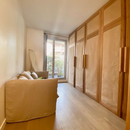 Location Appartement 4 pièces 102m² - Photo 3