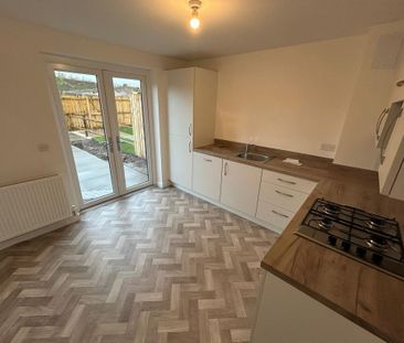 2 bedroom semi-detached house to rent - Photo 5