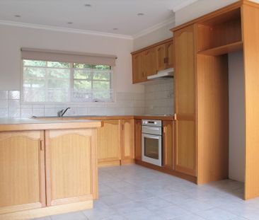 13 Ford Street, Ringwood VIC 3134 - House For Rent | Domain - Photo 5