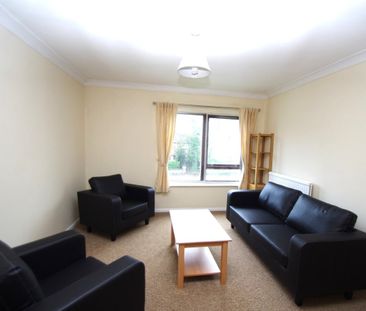 2 bedroom | Flat - Photo 6