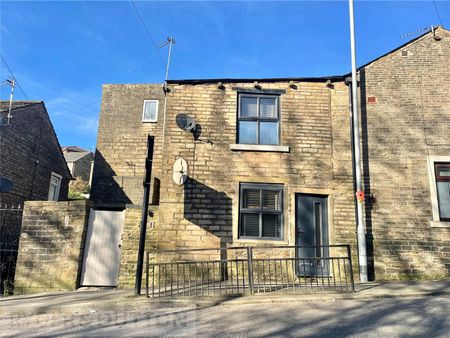 Huddersfield Road, Austerlands, Oldham, Greater Manchester, OL4 - Photo 2