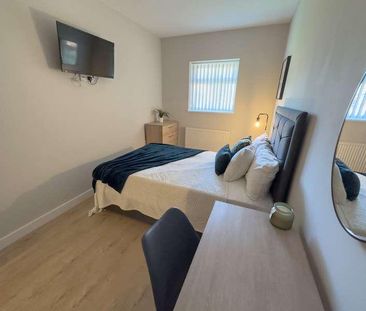 Kensington, L7 - Photo 4