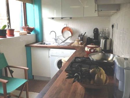 3 Bed Semi-Detached House, Cinderford Way, BR1 - Photo 4