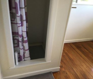 Spacious one bed unit - Photo 5