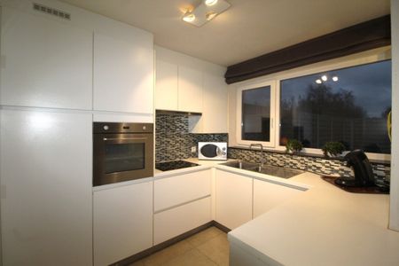 Recente woning in rustige woonwijk - Photo 3