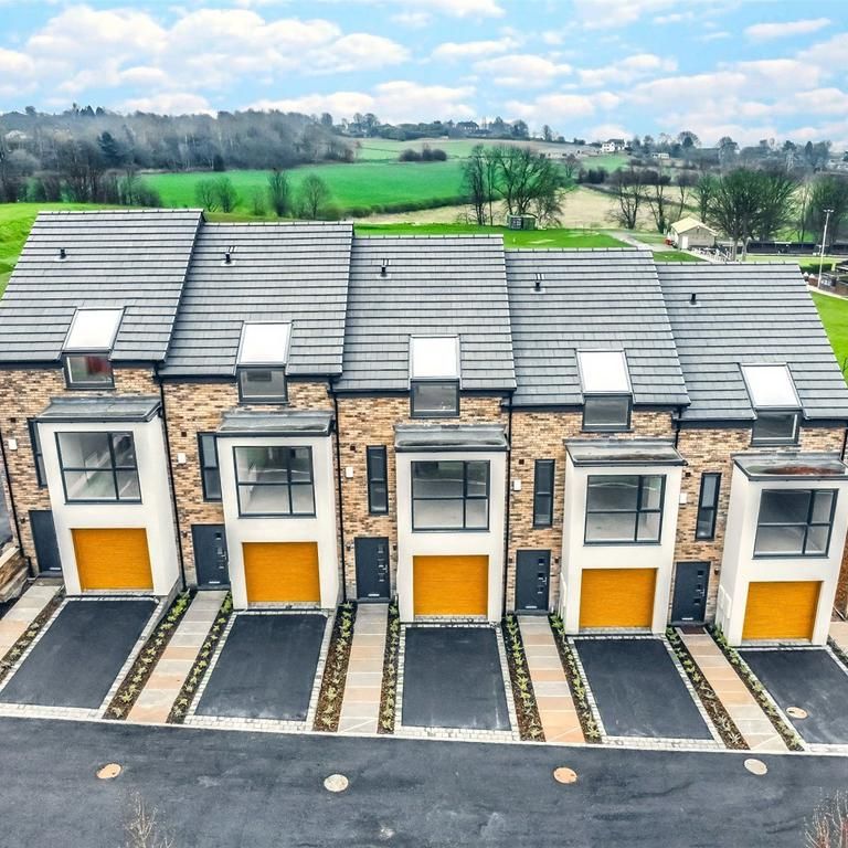 3 bedroom terraced house to rent - Photo 1