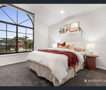 Grand Living in a Spacious Home - Photo 5