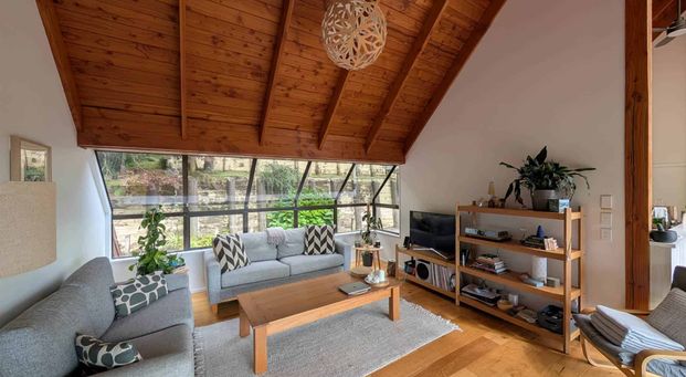 Stunning Views + Spa Pool Unique Waiatarua L... - Photo 1