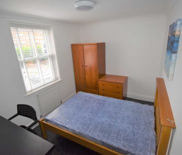 Price £4,200 pcm - Available 01/07/2026 - Furnished - Photo 4