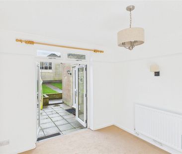 Bloomfield Drive, Bath, Bath And North East So, BA2 - Photo 3