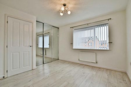 2 bedroom terraced house to rent - Photo 4