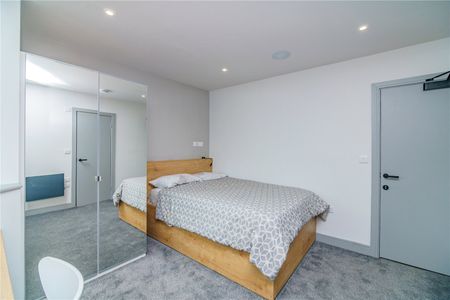 30 Malvern Road, Huddersfield, HD4 - Photo 3