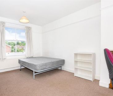 4 bedroom house to rent - Photo 2