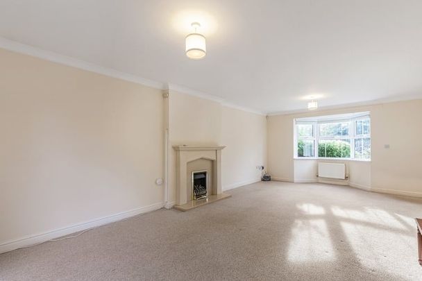 Purslane Drive, Bicester - Photo 1